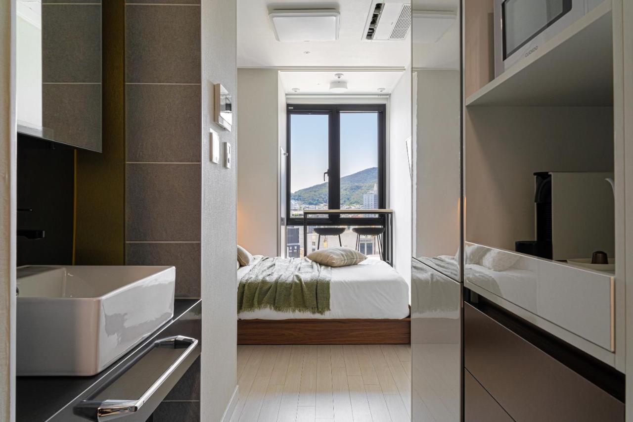 Urbanstay Seomyeon Busan Exterior photo